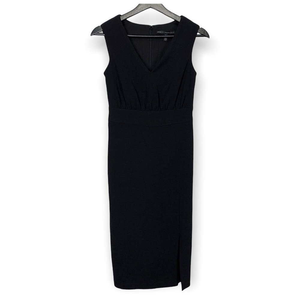 WHBM Crepe Textured V Neck Sheath Dress Size 0P